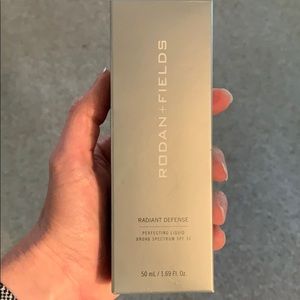 Rodan Fields radiant defense - sand